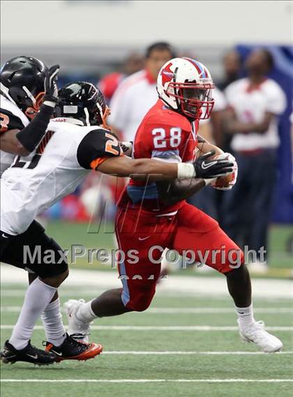 Thumbnail 2 in Cocoa vs. Skyline (Kirk Herbstreit National Kickoff Classic) photogallery.
