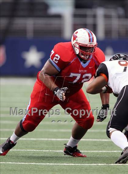 Thumbnail 1 in Cocoa vs. Skyline (Kirk Herbstreit National Kickoff Classic) photogallery.