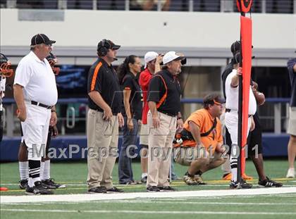 Thumbnail 3 in Cocoa vs. Skyline (Kirk Herbstreit National Kickoff Classic) photogallery.