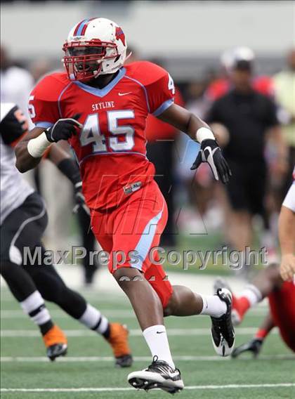 Thumbnail 2 in Cocoa vs. Skyline (Kirk Herbstreit National Kickoff Classic) photogallery.