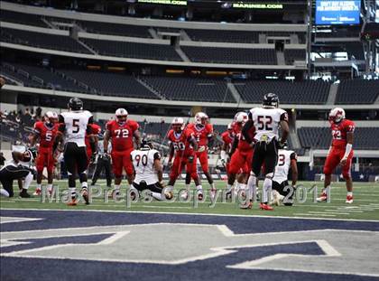 Thumbnail 2 in Cocoa vs. Skyline (Kirk Herbstreit National Kickoff Classic) photogallery.