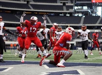Thumbnail 1 in Cocoa vs. Skyline (Kirk Herbstreit National Kickoff Classic) photogallery.