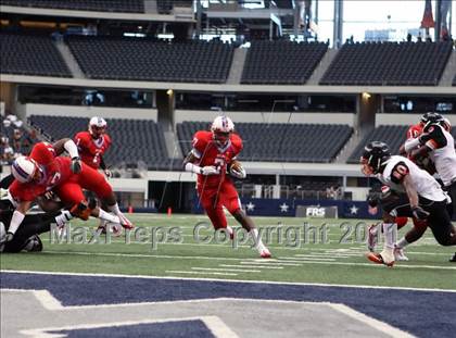 Thumbnail 3 in Cocoa vs. Skyline (Kirk Herbstreit National Kickoff Classic) photogallery.