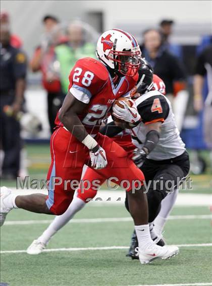 Thumbnail 3 in Cocoa vs. Skyline (Kirk Herbstreit National Kickoff Classic) photogallery.