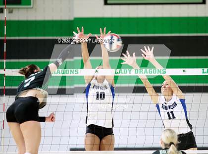 Thumbnail 3 in Byron Nelson vs Southlake Carroll photogallery.