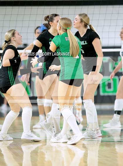 Thumbnail 2 in Byron Nelson vs Southlake Carroll photogallery.