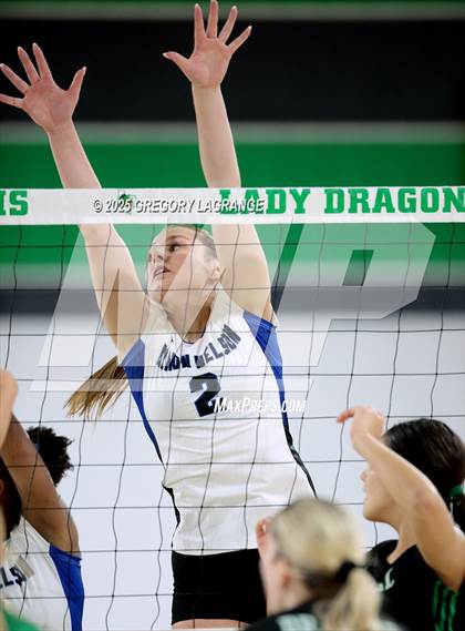 Thumbnail 3 in Byron Nelson vs Southlake Carroll photogallery.