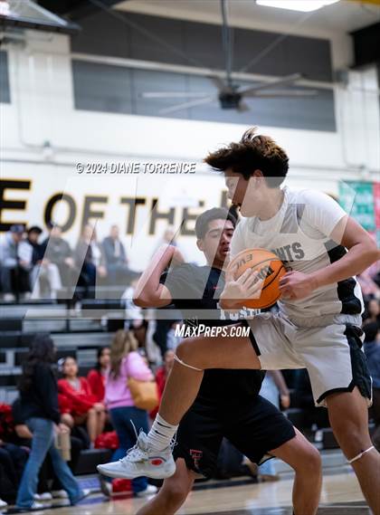 Thumbnail 3 in Tustin @ Foothill photogallery.