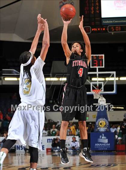 Thumbnail 3 in Etiwanda vs. Long Beach Poly (CIF SS D1AA Playoffs) photogallery.