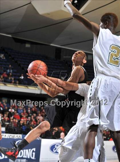 Thumbnail 1 in Etiwanda vs. Long Beach Poly (CIF SS D1AA Playoffs) photogallery.