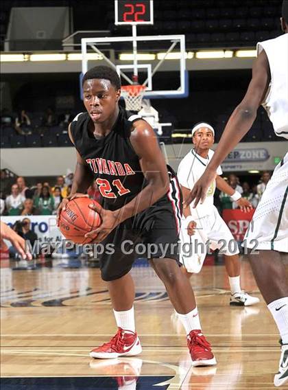 Thumbnail 1 in Etiwanda vs. Long Beach Poly (CIF SS D1AA Playoffs) photogallery.