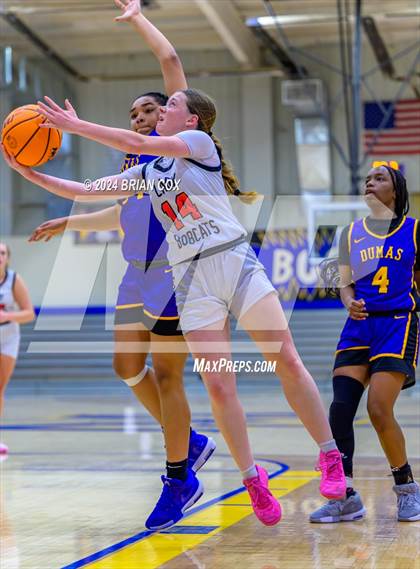 Thumbnail 1 in Dumas vs Flippin (Atlas Asphalt Holiday Classic) photogallery.