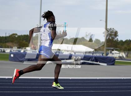 Thumbnail 1 in River City Relays (4x400m) photogallery.