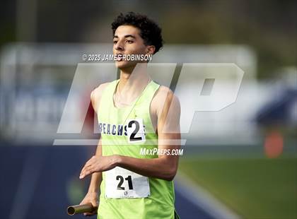 Thumbnail 1 in River City Relays (4x400m) photogallery.