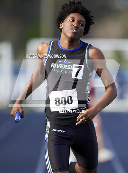 Thumbnail 3 in River City Relays (4x400m) photogallery.