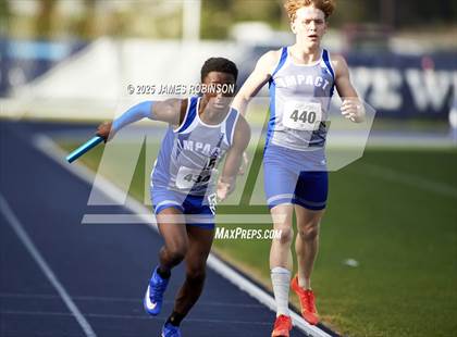 Thumbnail 3 in River City Relays (4x400m) photogallery.
