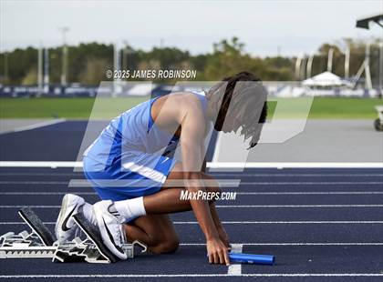 Thumbnail 1 in River City Relays (4x400m) photogallery.