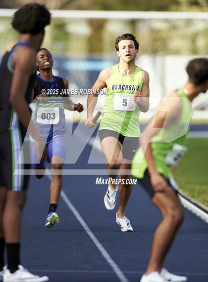 Thumbnail 1 in River City Relays (4x400m) photogallery.