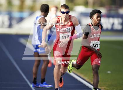 Thumbnail 3 in River City Relays (4x400m) photogallery.