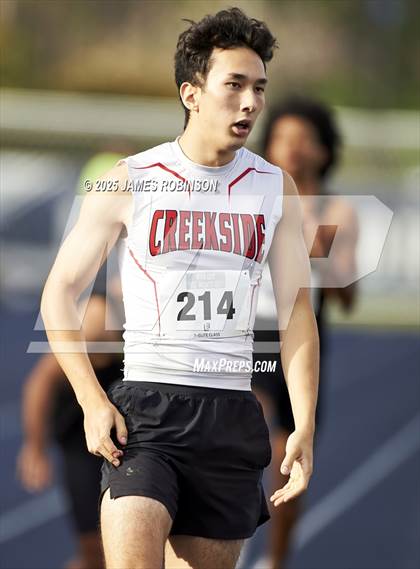Thumbnail 1 in River City Relays (4x400m) photogallery.