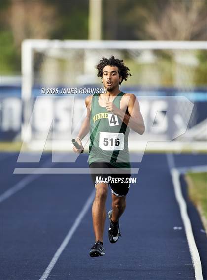 Thumbnail 2 in River City Relays (4x400m) photogallery.
