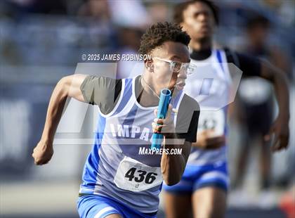 Thumbnail 2 in River City Relays (4x400m) photogallery.