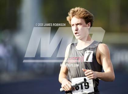 Thumbnail 1 in River City Relays (4x400m) photogallery.