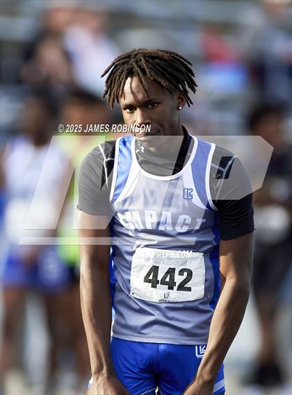 Thumbnail 1 in River City Relays (4x400m) photogallery.