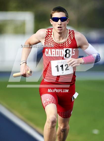 Thumbnail 1 in River City Relays (4x400m) photogallery.