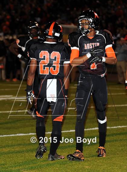 Thumbnail 1 in Austin vs. Clay-Chalkville (AHSAA 6A Semifinal) photogallery.