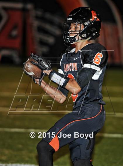 Thumbnail 1 in Austin vs. Clay-Chalkville (AHSAA 6A Semifinal) photogallery.