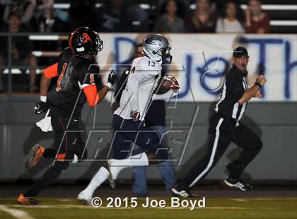 Thumbnail 2 in Austin vs. Clay-Chalkville (AHSAA 6A Semifinal) photogallery.