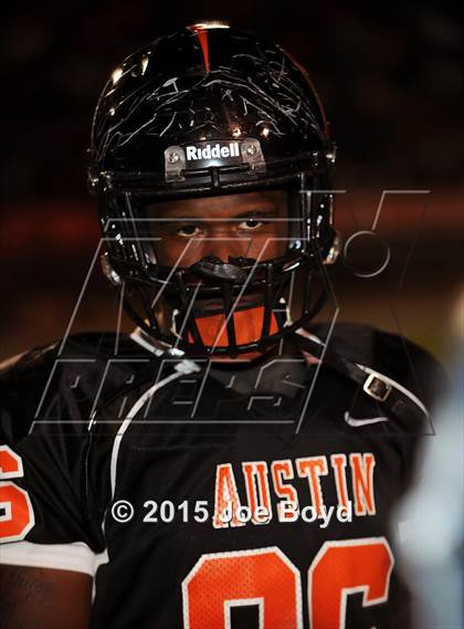 Thumbnail 2 in Austin vs. Clay-Chalkville (AHSAA 6A Semifinal) photogallery.