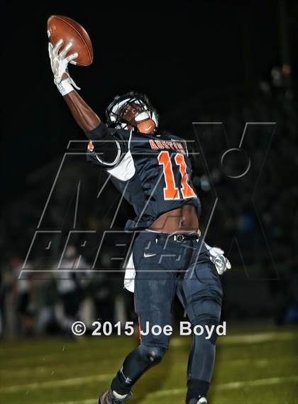 Thumbnail 2 in Austin vs. Clay-Chalkville (AHSAA 6A Semifinal) photogallery.