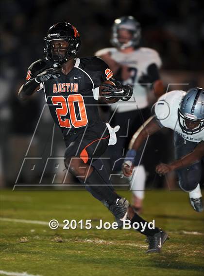 Thumbnail 1 in Austin vs. Clay-Chalkville (AHSAA 6A Semifinal) photogallery.