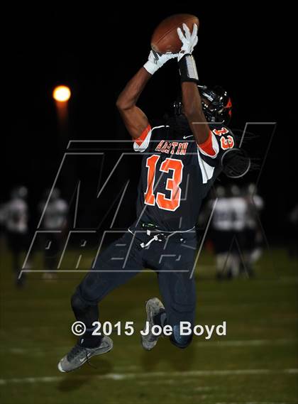 Thumbnail 3 in Austin vs. Clay-Chalkville (AHSAA 6A Semifinal) photogallery.