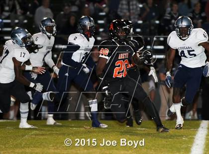 Thumbnail 2 in Austin vs. Clay-Chalkville (AHSAA 6A Semifinal) photogallery.
