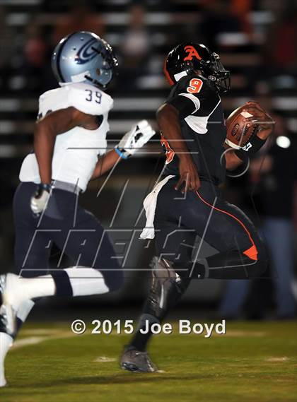 Thumbnail 3 in Austin vs. Clay-Chalkville (AHSAA 6A Semifinal) photogallery.