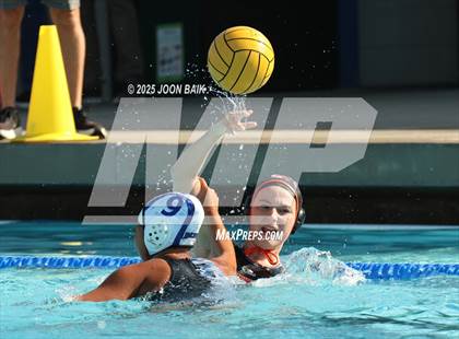 Thumbnail 1 in Washington @ Encinal (Battle of the Bay) photogallery.
