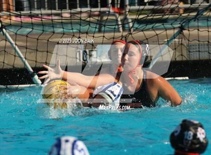 Thumbnail 1 in Washington @ Encinal (Battle of the Bay) photogallery.