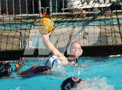 Thumbnail 1 in Washington @ Encinal (Battle of the Bay) photogallery.