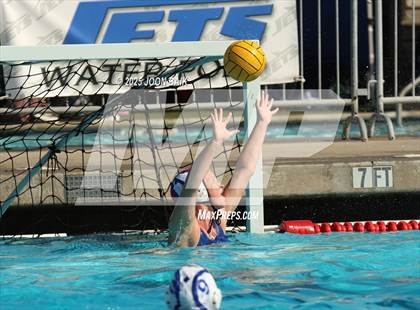 Thumbnail 1 in Washington @ Encinal (Battle of the Bay) photogallery.
