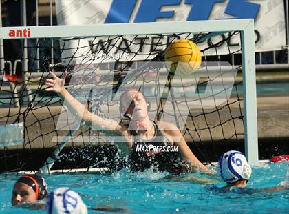 Thumbnail 1 in Washington @ Encinal (Battle of the Bay) photogallery.