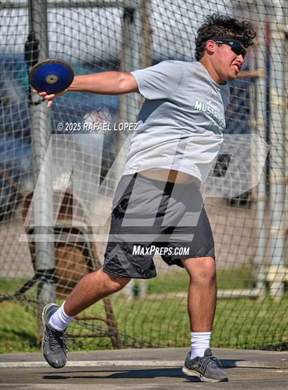 Thumbnail 3 in Houston ISD Relays (Discus) photogallery.