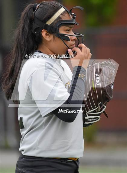 Thumbnail 2 in McKee Vo-Tech/Staten Island Tech @ Telecommunications Arts Tech (PSAL Divison A Playoff) photogallery.