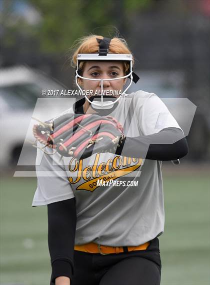 Thumbnail 3 in McKee Vo-Tech/Staten Island Tech @ Telecommunications Arts Tech (PSAL Divison A Playoff) photogallery.