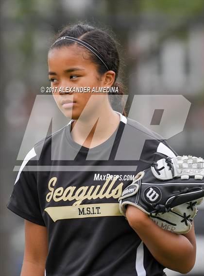Thumbnail 2 in McKee Vo-Tech/Staten Island Tech @ Telecommunications Arts Tech (PSAL Divison A Playoff) photogallery.