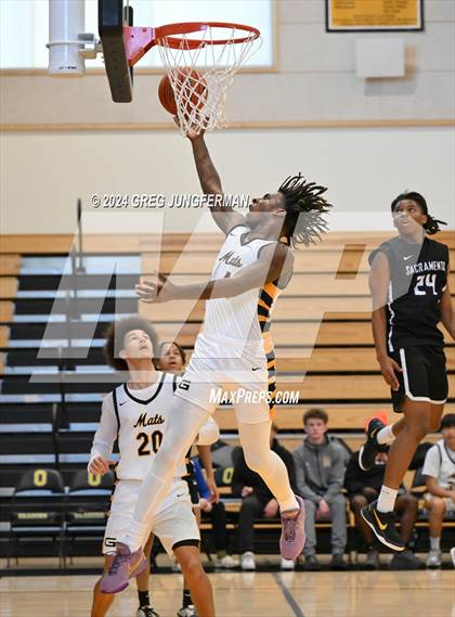 Thumbnail 3 in Sacramento vs. Granada (Bishop O'Dowd Thanksgiving Showcase) photogallery.