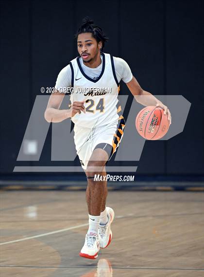 Thumbnail 1 in Sacramento vs. Granada (Bishop O'Dowd Thanksgiving Showcase) photogallery.