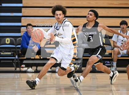 Thumbnail 1 in Sacramento vs. Granada (Bishop O'Dowd Thanksgiving Showcase) photogallery.